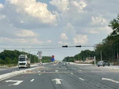 Đất mặt tiền cao tốc Bắc Tân Uyên - Phú Giáo - Bàu Bàng  Bình Dương 1