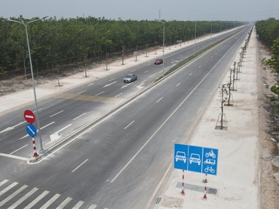 Đất mặt tiền cao tốc Bắc Tân Uyên - Phú Giáo - Bàu Bàng  Bình Dương 4