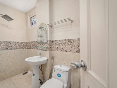 Bán toà căn hộ Lê Ninh gần biển cực đẹp doanh thu 80tr/ tháng. 1