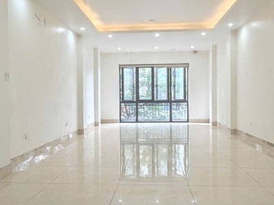 Cho thuê mặt bằng Kinh doanh 180m, Phố Lạc Trung, Q. Hai Bà Trưng 5