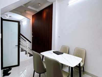 Hoàng hoa thám - ba đình - 5pn - an sinh đỉnh - sổ vuông a4- nhỉnh 7 tỷ 3