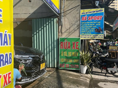 Bãi giữ xe rửa xe  24/24 và cho thuê đất trống 4