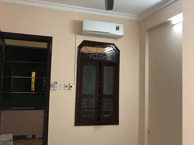 Chính chủ cho thuê căn hộ tầng 3 thuộc tập thể bộ y tế ngõ 135 phố núi trúc, phường kim mã, quận ba 0