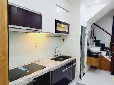 Cách mạng tháng tám - quận 10 - 4 tầng - btct - nội thất đẹp vào ở ngay - chỉ 3.8 tỷ 2