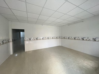 Tân xuân hóc môn giá rẻ - nhà 2 tầng đẹp ở ngay- 55m2 ngang 5m đẹp - 50m ra mặt tiền giá chỉ 3 tỷ 2