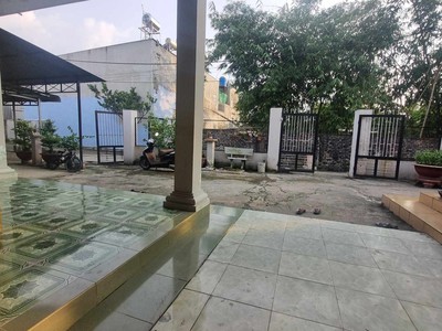 Bán nhà cấp 4 mới tinh - hẻm xe tải - ngang khủng gần 9m - ngay trường nguyễn thị nuôi hóc môn giá 1