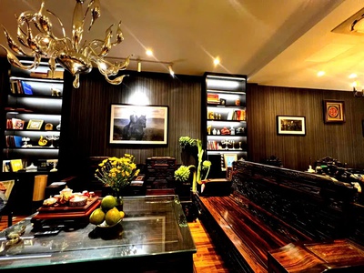 Mặt phố an dương vương, tây hồ. 100m2 6 tầng mt 5,4m giá 21,9 tỷ- ô tô vào nhà - thang máy xịn. 0