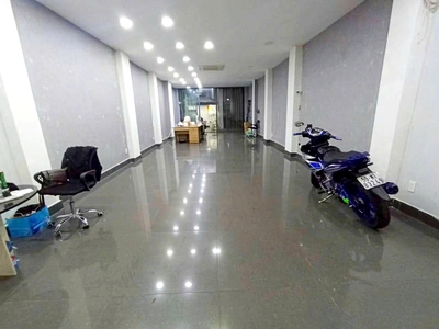 Cho thuê nhà mặt tiền139 Nguyễn Phúc Nguyên, P10, Quận 3. 4 Tầng 5x20  400m2 chỉ 80tr 1