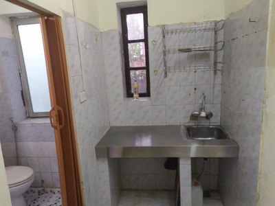 Cho thuê nhà đầu hồi 2 mặt thoáng TDT 50m2 nhà D2 nguyễn công trứ Q.Hai Bà Trưng Hà nội giá rẻ 1