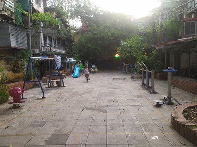 Cho thuê nhà đầu hồi 2 mặt thoáng TDT 50m2 nhà D2 nguyễn công trứ Q.Hai Bà Trưng Hà nội giá rẻ 6
