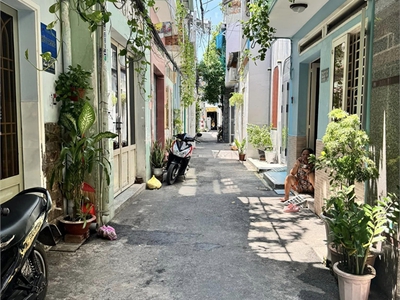 Nhà riêng 4x17m, đường nguyễn sỹ sách, phường 15, tân bình, ngay chợ tân trụ. chỉ 4.5 tỷ 1