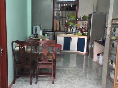 Nhà c4 tiện xây mới  - diện tích 162mv full thổ cư - ngay trung tâm hành chính - nguyễn bình 1