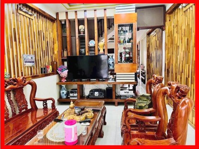 Bán gấp nhà ngô quyền 50m2, 4 tầng, giá 8.2 tỷ. ở ngay - phân lô - ô tô tránh - tiện ích 0