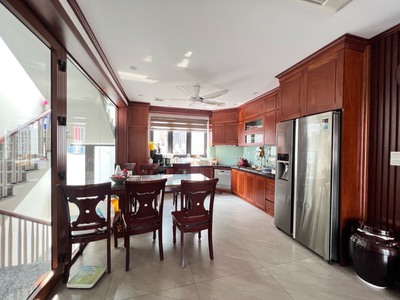 Lk minh nhựa-lâm hạ- bệnh viện tâm anh, 115m x 7tầng, mặt tiền 6m, vỉa hè, ôtô dừng đỗ, kinh doanh 3