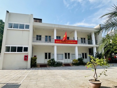 Bán nhà long biên -42m - hơn 5 tỷ, 10m ra ô tô - 2 thoáng - sát nhà văn hoá - hàng xóm vin riverside 0