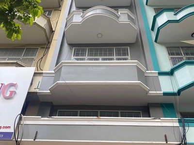 Chính chủ cho thuê nhà mặt tiền đường 125 an dương vương, phường 8, quận 5, thành phố hồ chí minh. 0