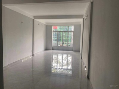 Chính chủ cho thuê nhà mặt tiền đường 125 an dương vương, phường 8, quận 5, thành phố hồ chí minh. 2