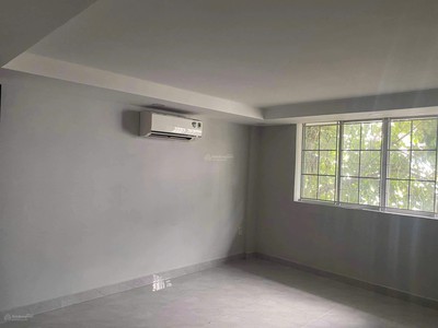 Chính chủ cho thuê nhà mặt tiền đường 125 an dương vương, phường 8, quận 5, thành phố hồ chí minh. 3