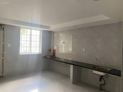 Chính chủ cho thuê nhà mặt tiền đường 125 an dương vương, phường 8, quận 5, thành phố hồ chí minh. 4