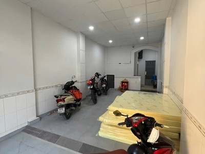 Bán nhà hẻm xe hơi lý chính thắng quận 3, 4,2x14  4 tầng 8pn chỉ 7.3 tỷ 0