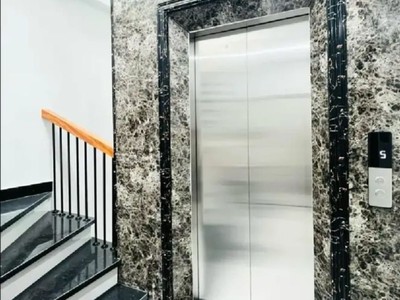 Gấp gấp ở quang trung 50m2, 5 tầng, giá 9 tỷ. thang máy - gara - 2 thoáng - tiện ích 1