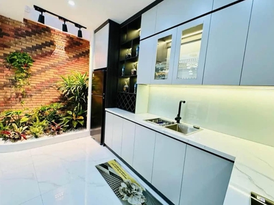 Gấp gấp ở quang trung 50m2, 5 tầng, giá 9 tỷ. thang máy - gara - 2 thoáng - tiện ích 2