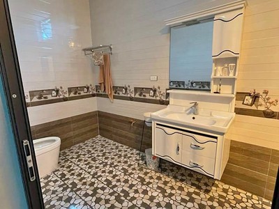 Hiếm và đẹp. nhà dương lâm 50m2, 5 tầng, giá 9.2 tỷ. kinh doanh - ô tô tránh - tiện ích kđt văn quán 3
