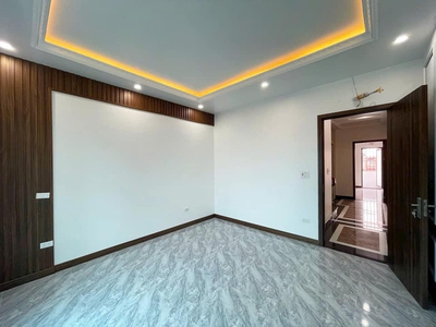 Lunh linh, nhà kđt xa la 50m2, 5 tầng, giá 13 tỷ. ở ngay - kinh doanh sầm uất - vỉa hè - ô tô tránh 3
