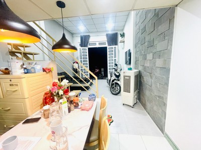 Nhà đường phan văn hớn, bà điểm, hóc môn, 48m2, giá 3tỷ550 tl. 0