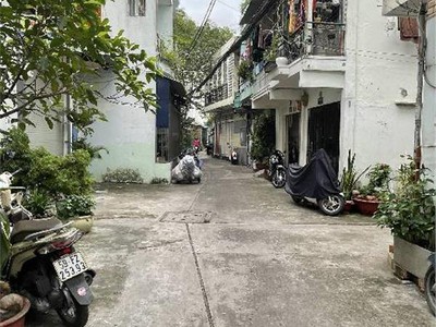 Hẻm xe hơi lý thường kiệt- thông hẻm- lô góc - 20m2- 2 tầng - chỉ 2.7 tỷ - đang cho thuê 6 0