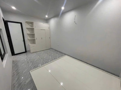 Căn nhà 2 tầng 96.5m2 7.3m mặt tiền, đường mai hắc đế, định trung, vĩnh yên 3
