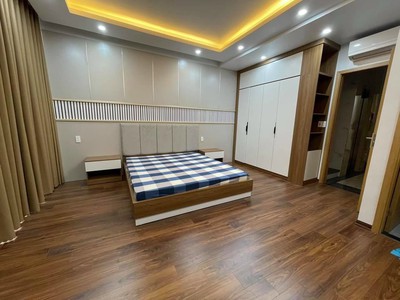 Cho thuê nguyên căn liền kề 4 phòng ngủ giá 30tr tại Vinhomes Marina 4