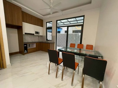 Cho thuê nguyên căn liền kề 4 phòng ngủ giá 30tr tại Vinhomes Marina 5