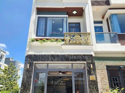 Nhà 2 tầng vừa hoàn công ngay trung tâm Thuận Giao , Thuận An 0