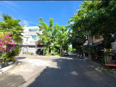 Bán nhà 3 Tầng khu VIP, Sang trọng, Gần biển Phạm Văn Đồng Bên sông Hàn -Sơn Trà, ĐN 0