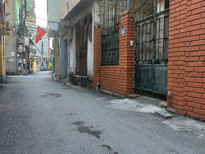 Bán nhà khuyến lương 4 tầng dân xây ở ngay ô tô tránh kinh doanh hoàng mai 0