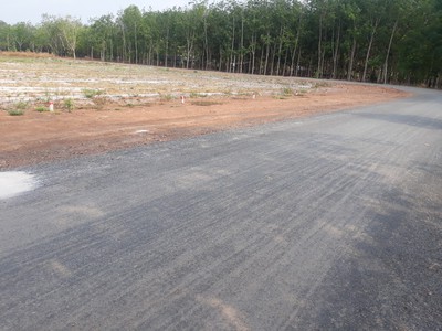 Cắt lỗ nền đất  1.100M2  Ngay cổng KCN, Dân đông tiện xây trọ GIÁ 195 TRIỆU 0