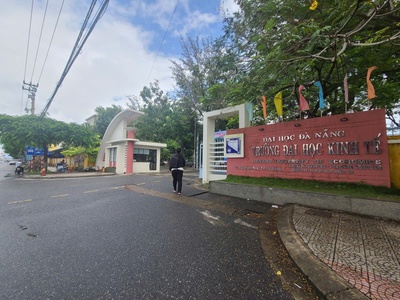 Toà căn hộ 4 tầng Ngũ Hành Sơn ngay đại học kinh tế dòng tiền 80 triệu/tháng. 2