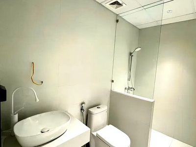 Bán nhà nguyễn văn cừ 64m2,2 tầng, mặtt iền 3.8m, 9.7 tỷ long biên. 4