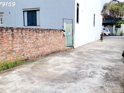 Bán gấp trong tuần: đất phân lô đông la/ la tinh 60m2, ô tô dừng đỗ ngày đêm 0