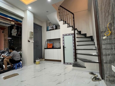 Bán nhà phố tân mai, 22m x 4 tầng , ô tô , kinh doanh, nhỉnh 3 tỷ 1