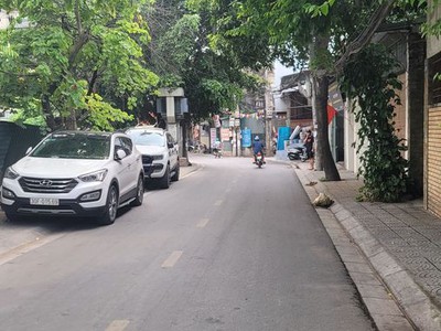 Giảm chào 500 triệu  nhà cấp 4 nguyễn văn cừ 80m mt 4.8m ngõ thông 7 chỗ vào nhà nhỉnh 13 tỷ 0