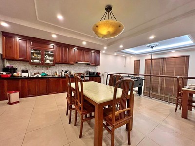 Bán nhà kđt mậu lương 60m2, 4 tầng, nhỉnh 13 tỷ. phân lô đg mậu lương- kinh doanh- ô chờ thang máy 2