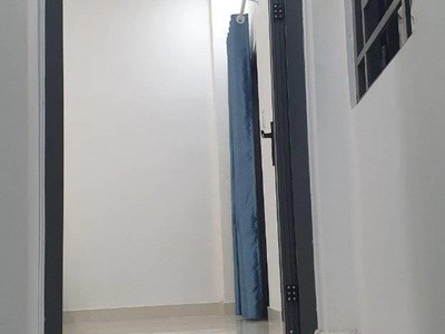 Bán nhà đường lạc long quân phườn8 tân bình. dt:21m2- kc: 2 tầng chỉ hơn 2 tỷ đã có nhà tại trung 2