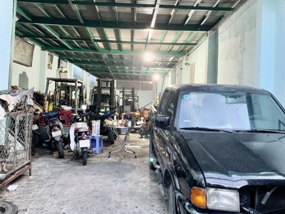 Ngay ql1a mtkd đang hoạt động tốt ngang gần 12m thủ đức nhỉnh 9 tỷ 1