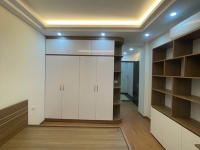 Bán nhà ngọc thụy - 35m  - 5 tầng - ô tô đỗ cửa  chính chủ cần bán nhà mới xây tại khu vực đẹp nhất 1