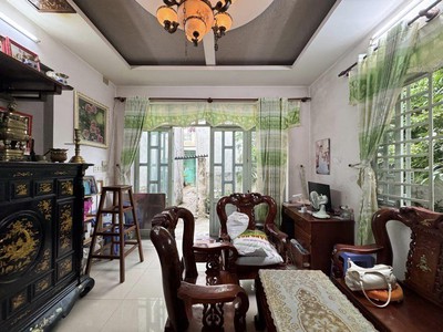 Bán nhà riêng đường 8 thủ đức, 5x20m, 4 tầng giá chỉ 10 tỷ 0