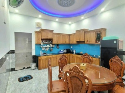 Chính chủ bán nhà mặt phố trường thọ thủ đức, giá cực tốt 10 tỷ 0