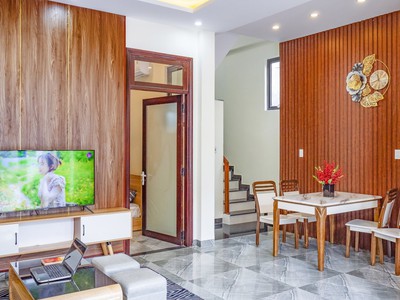 Bán nhà đẹp 3 tầng - 4 phòng ngủ - ở ngay - đường trần thái tông 7.5m - giá 4.xx tỷ 1