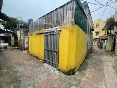 Trung tâm chúc lý, thị trấn chúc sơn ra mắt lô góc 2 mặt tiền  50m sẵn nhà ở luôn được, diện tích 1